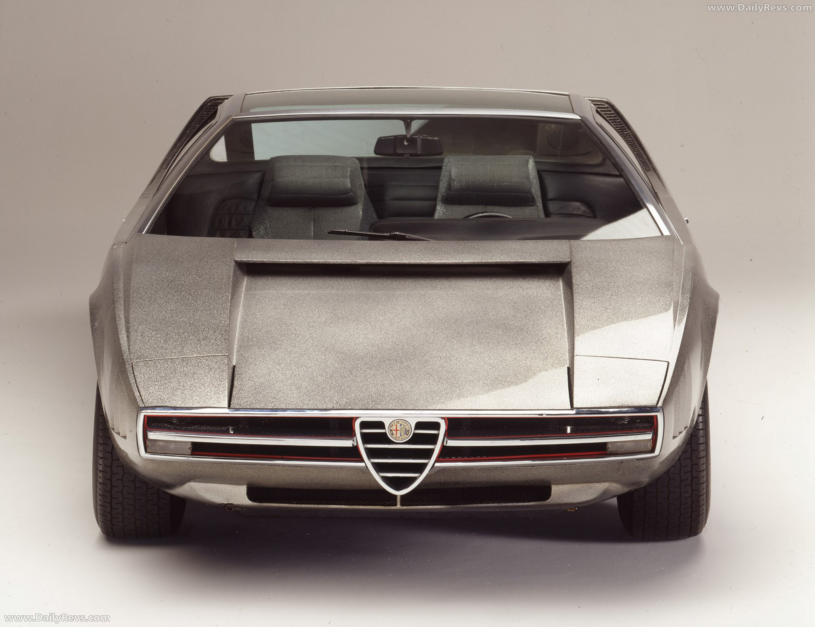 1969 Alfa Romeo 33 Iguana Concept Front View